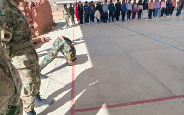 Jóvenes disfrutaron de campamento cristiano con enfoque militar